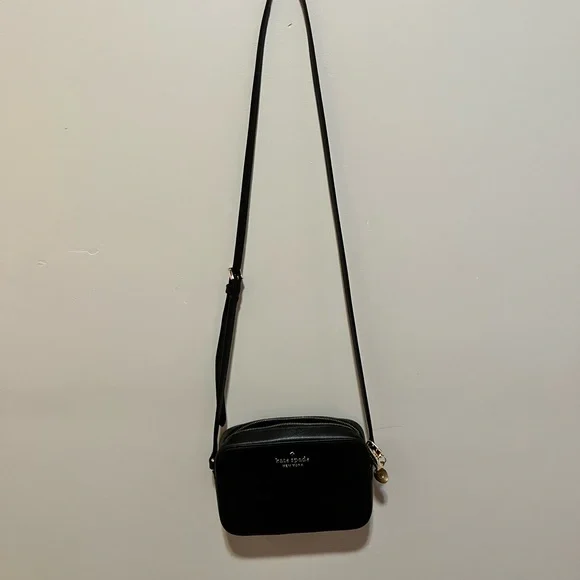 Kate Spade Elegant Black Crossbody Bag - Picture 2 of 4